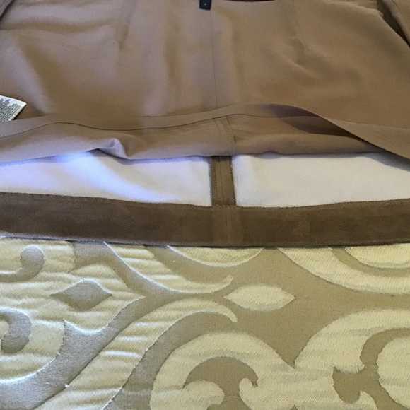 BCBG MAXAZRIA skirt, size small, leather like material, light brown - Picture 7 of 12